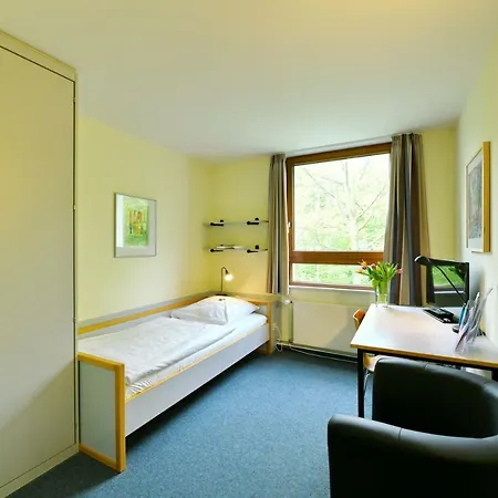 Cjd Godesberg 2* Bonn